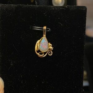 14k Gold Opal Pendant